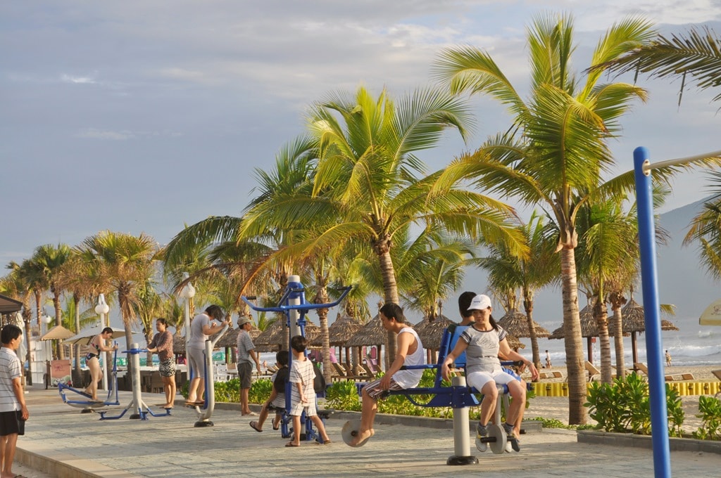 thiet-bi-tap-the-duc-cong-cong