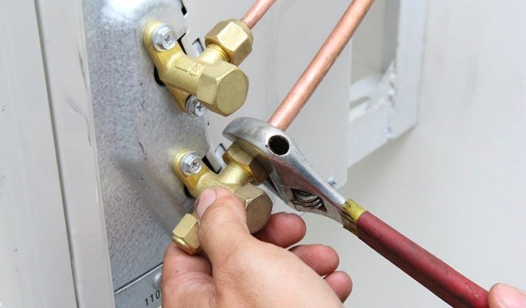 lắp đặt ống đồng máy lạnh